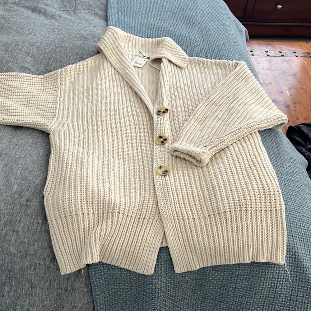 Cream 3 button Free People oversized sweater XS